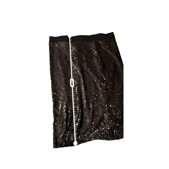 Torrid Women's Black Sequin Pull-on Holiday Pencil Midi Skirt Size 1 - Picture 7 of 8